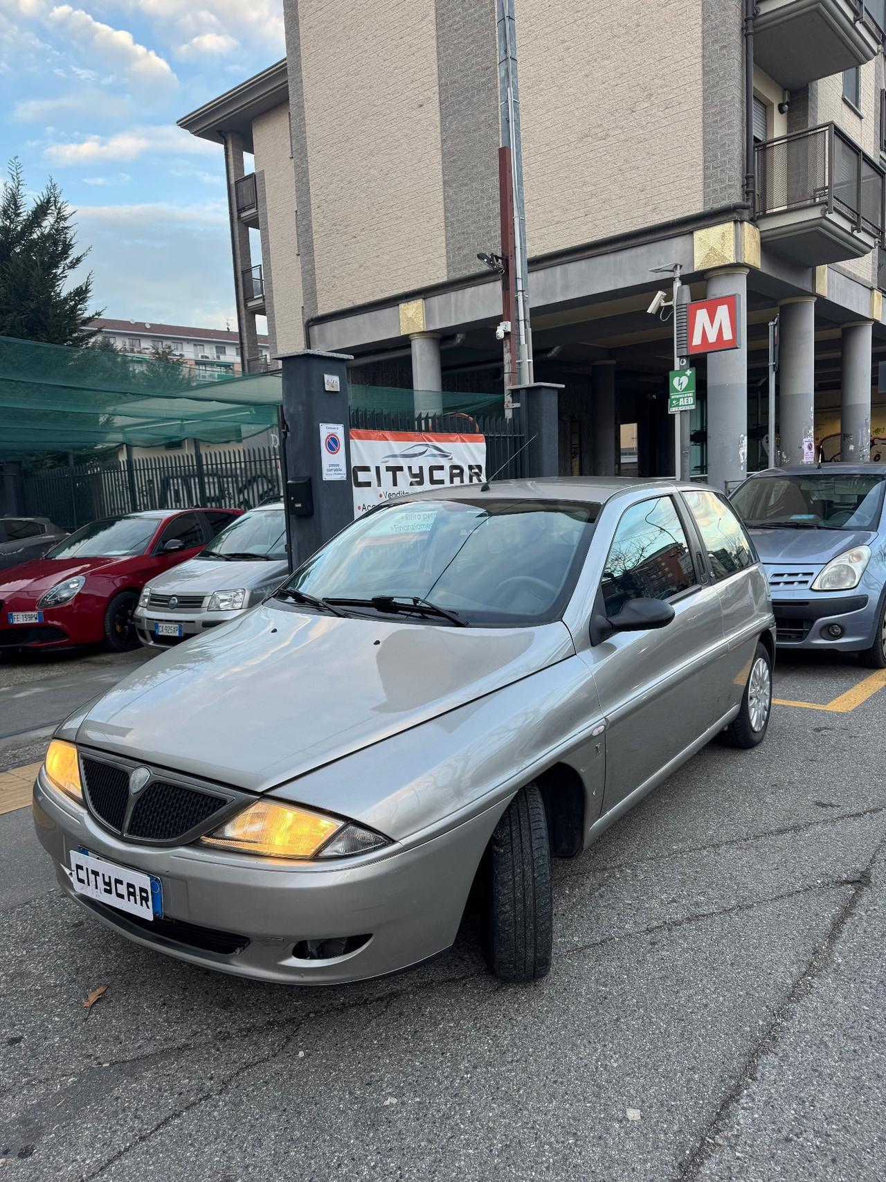 Lancia Y 1.2 60 cv benz Elefantino Blu