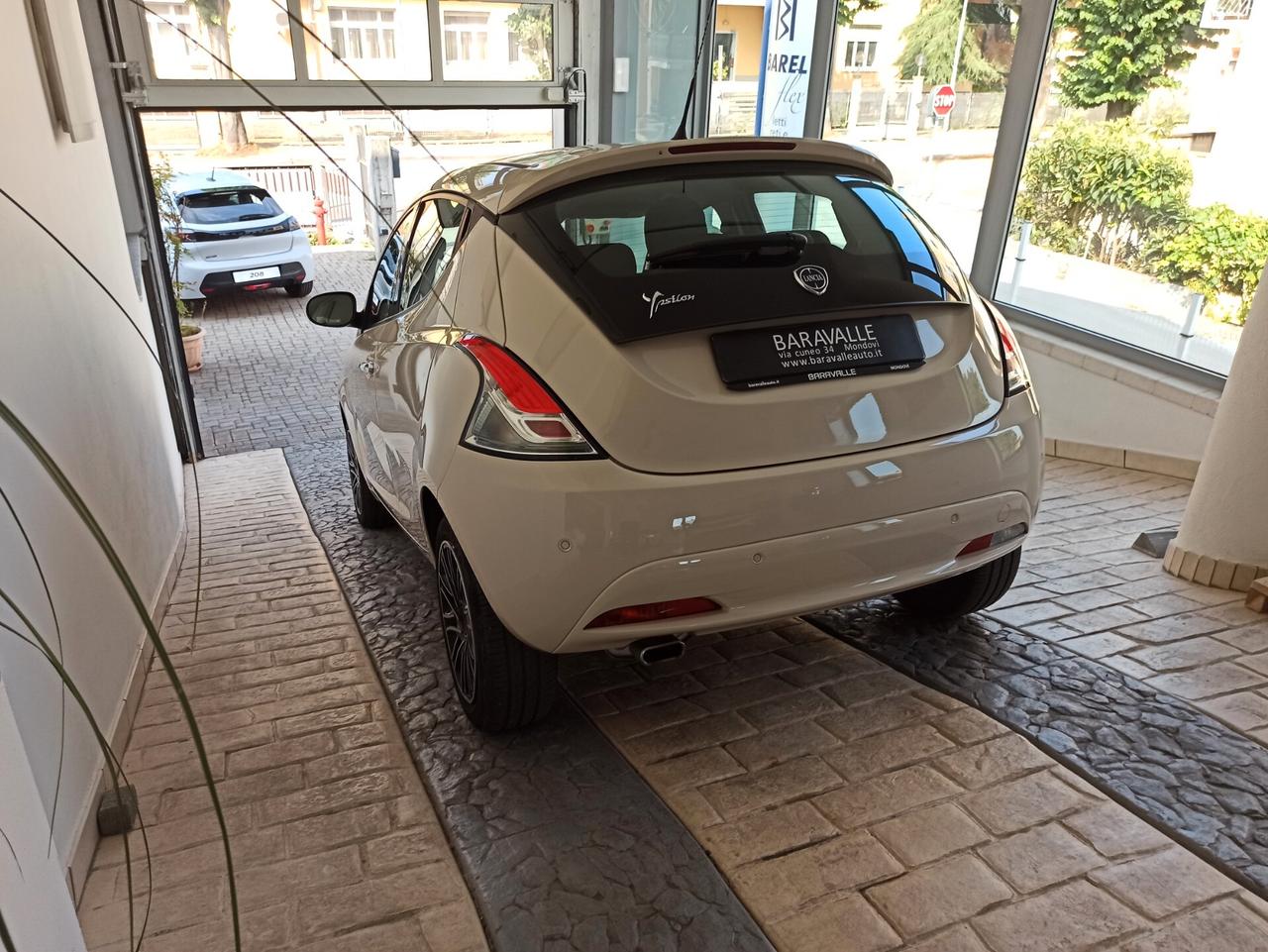 Lancia Ypsilon 1.2 69 CV 5 porte S&S Gold