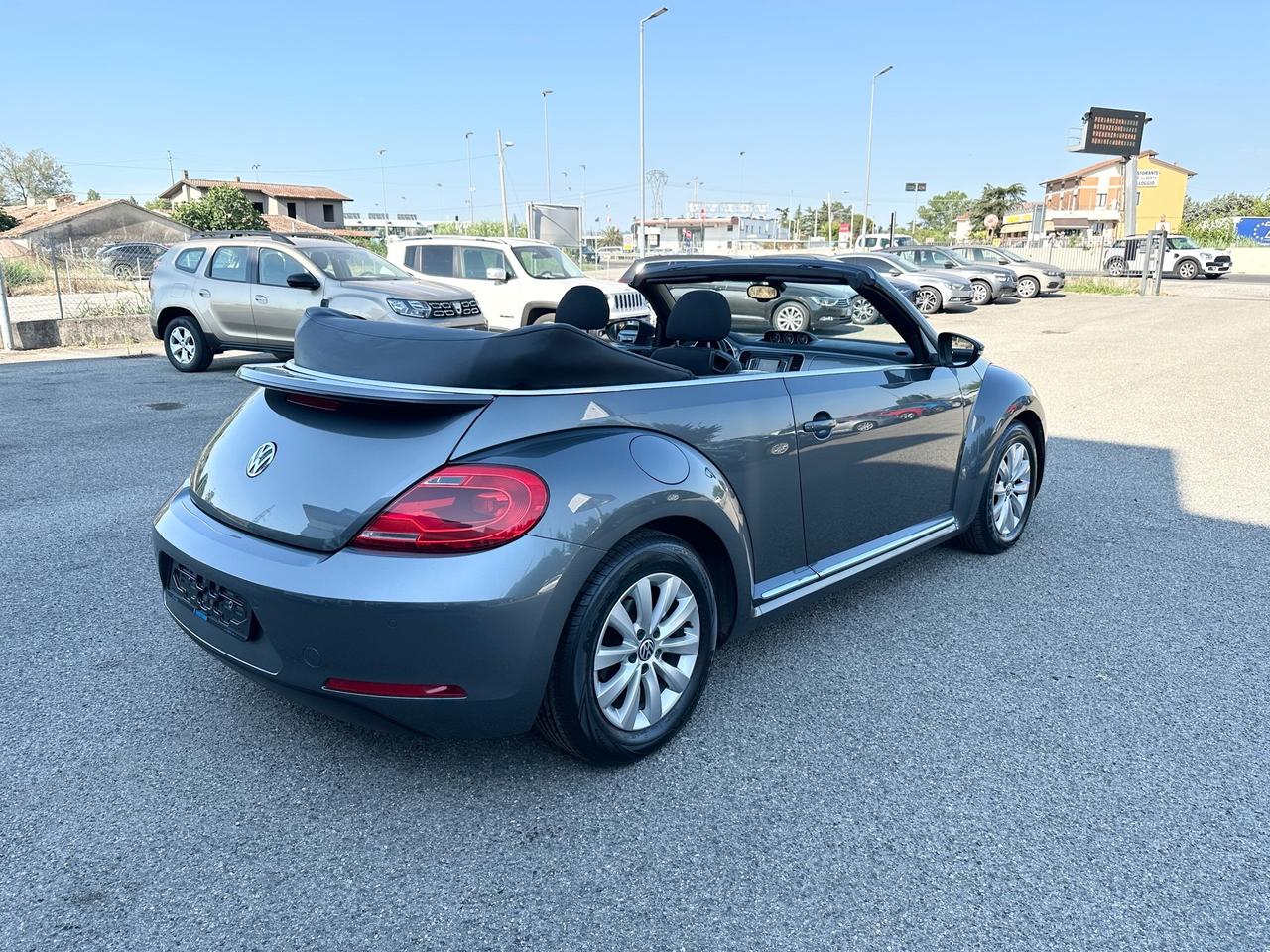 Volkswagen Maggiolino Cabrio 1.6TDI - 2015