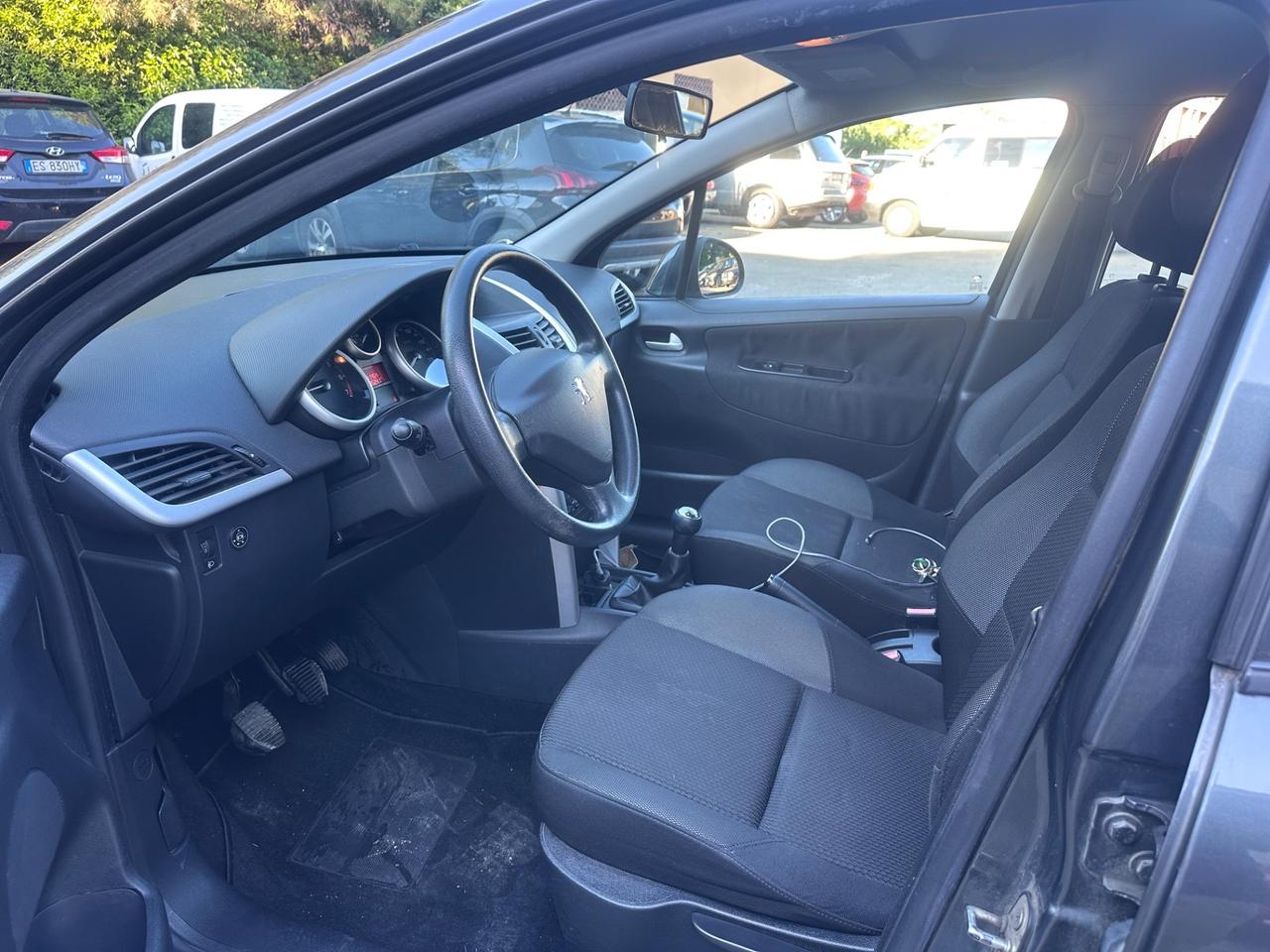 Peugeot 207 Plus 1.4 8V 75CV 5p. ECO GPL