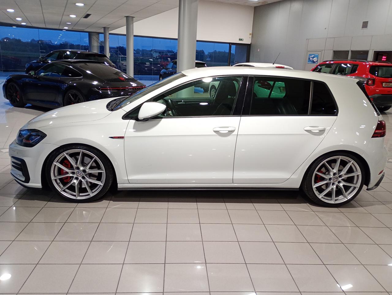 Volkswagen Golf GTI Performance 2.0 245 CV TSI DSG 5p. BMT