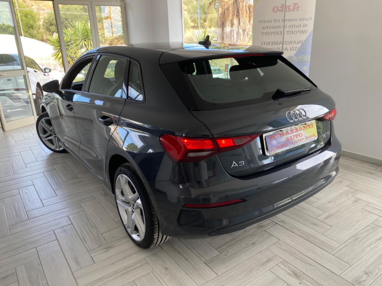 Audi New A3 SPB 30TDI 2.0D SPORT R18/FULL LED2022