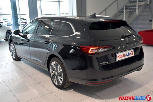 SKODA Superb 2.0 TDI 150 CV DSG STYLE + R18 + ALCANTARA LOUNGE