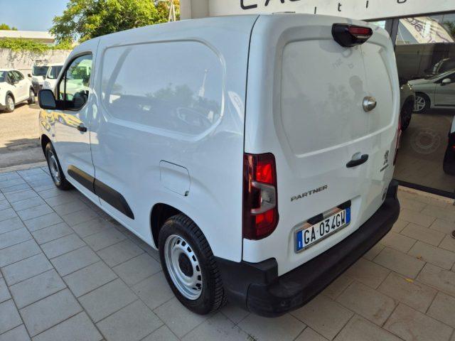 PEUGEOT Partner BlueHDi ATTREZZATO