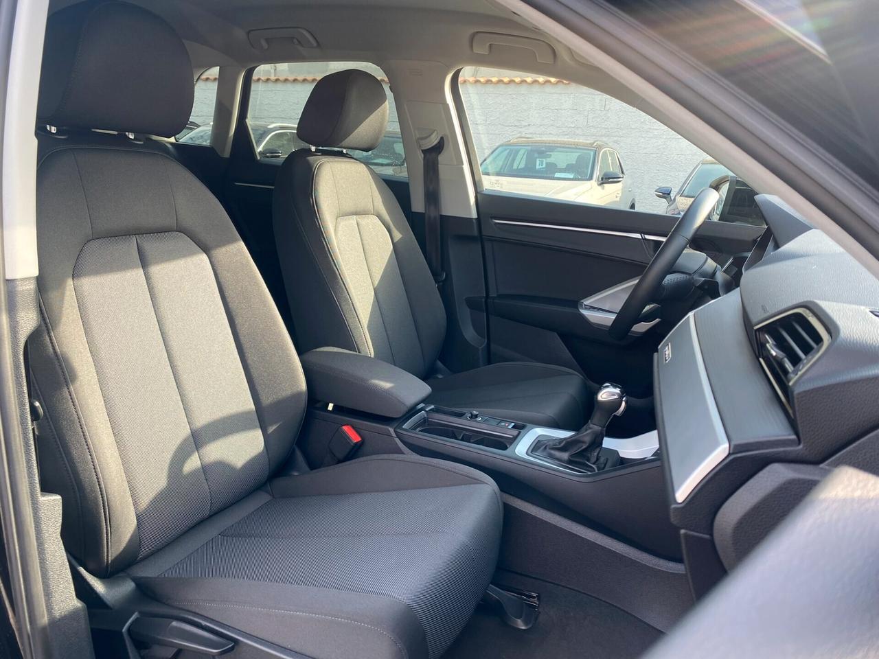 Audi Q3 Business 2.0 TDI 150CV s-tronic quattro 35