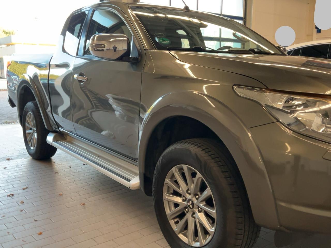 Mitsubishi L200 2.4 DI-D/181CV Club Cab Intense Hp Mivec SDA