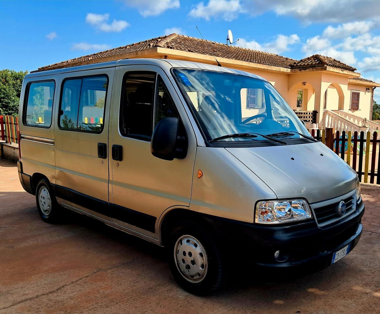 Fiat Ducato 7 posti TRASPORTO DISABILI 2 CARROZZINE PEDANA ELETTROIDRAULICA