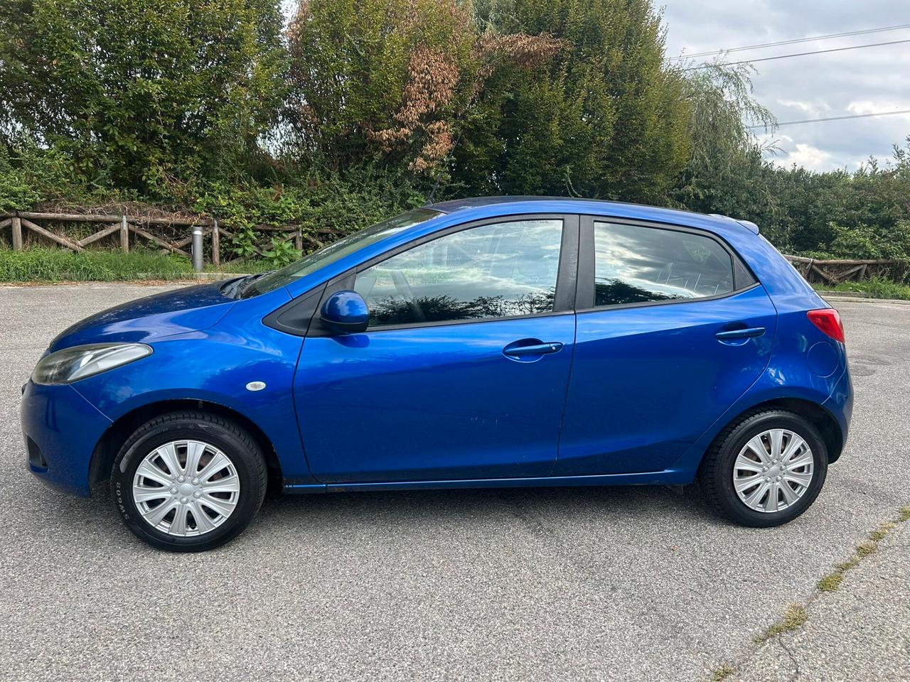 Mazda 2 benzina 5 porte