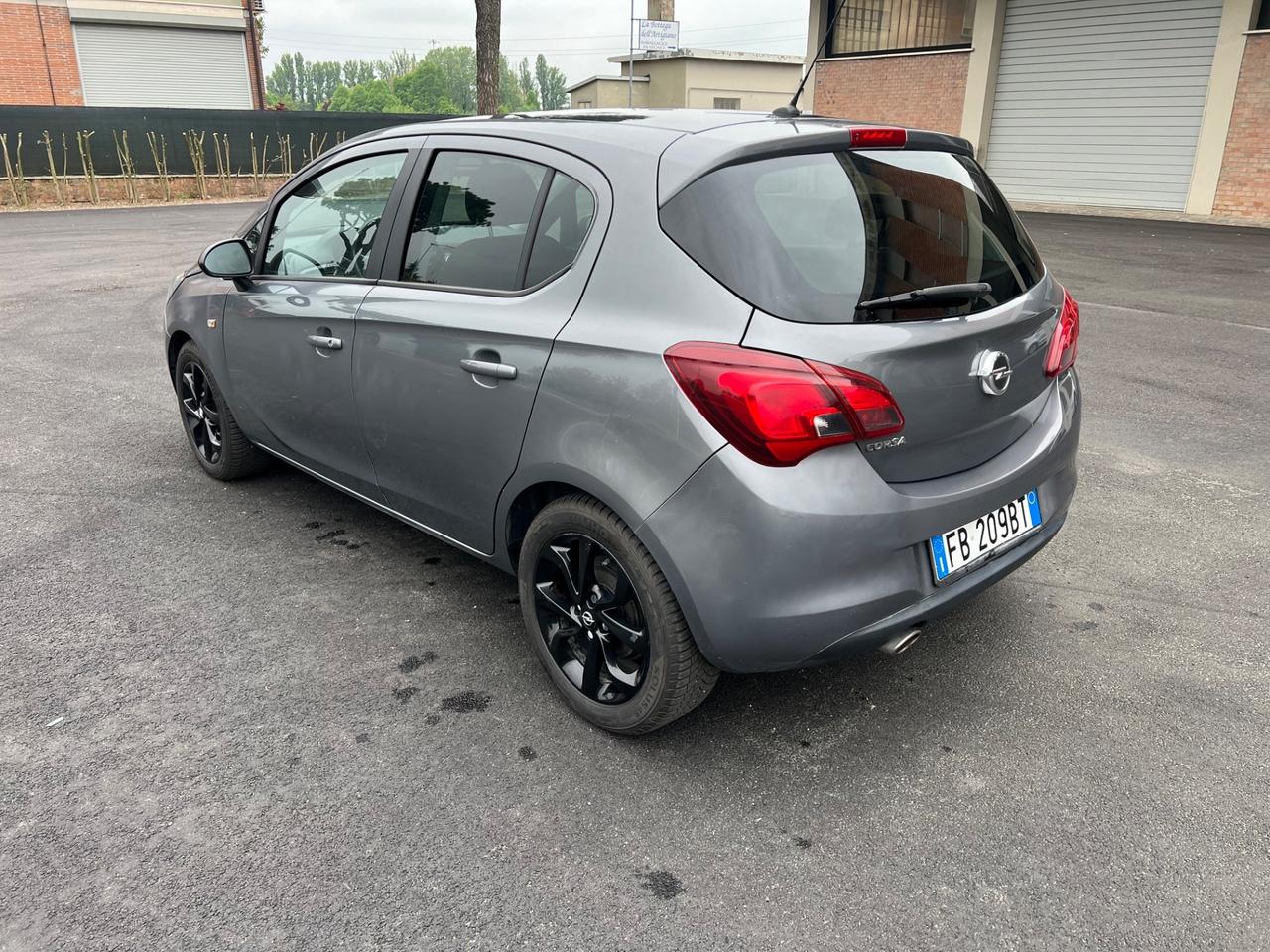 Opel Corsa 1.4 90CV GPL Tech 5 porte b-Color