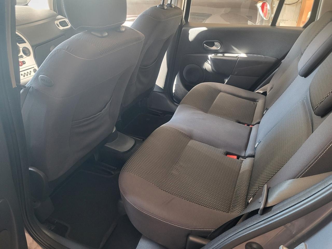 Renault Modus Grand 1.2 16V Dynamique