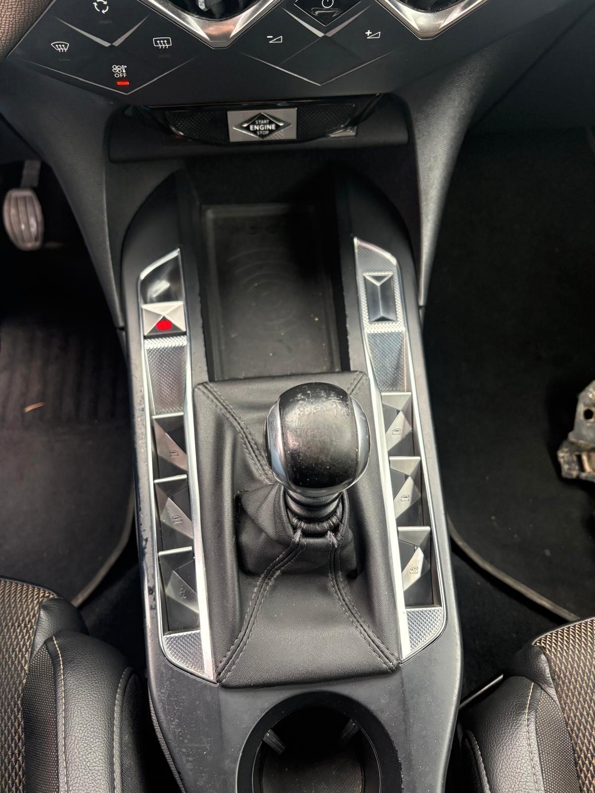 Ds DS3 3 Crossback BlueHDi 100 Performance Line SINISTRATA