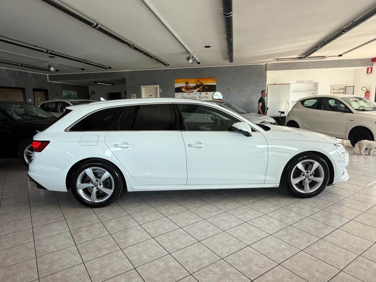 Audi A4 Avant 35 TDI/163 CV S tronic S line edition