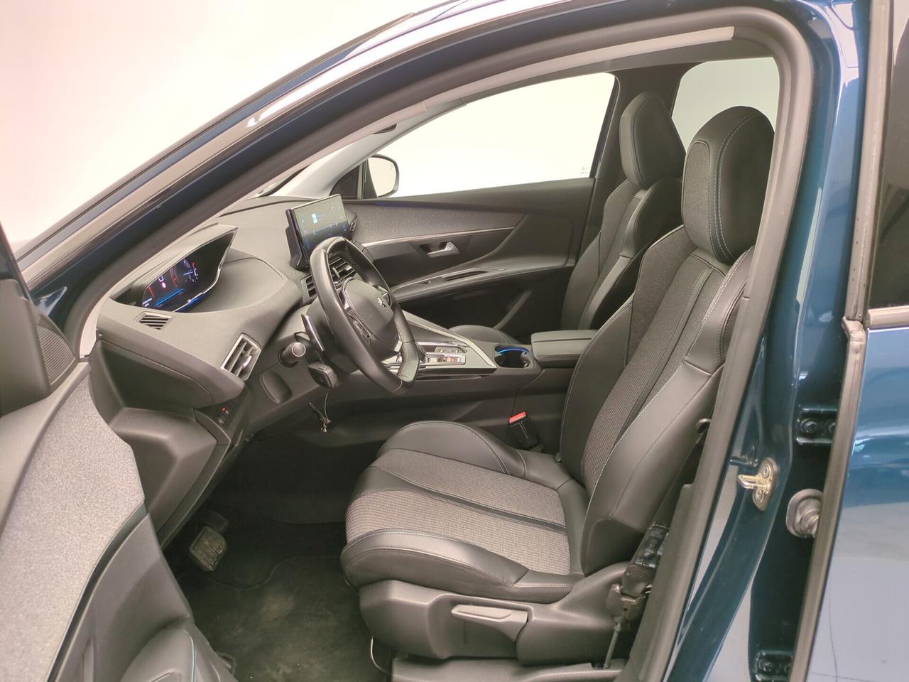 Peugeot 3008 BlueHDi 130 S&S EAT8 Allure