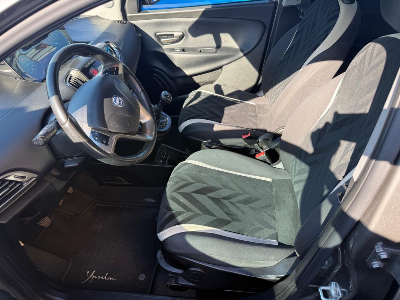 Lancia Ypsilon 1.3 MJT 95cv Gold