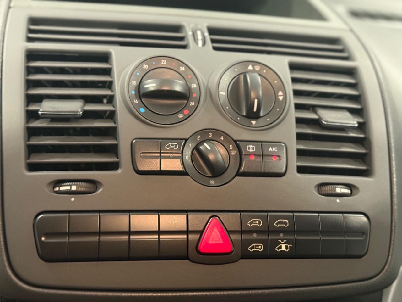 Mercedes-benz Vito 111 CDI 195.000KM 3 POSTI