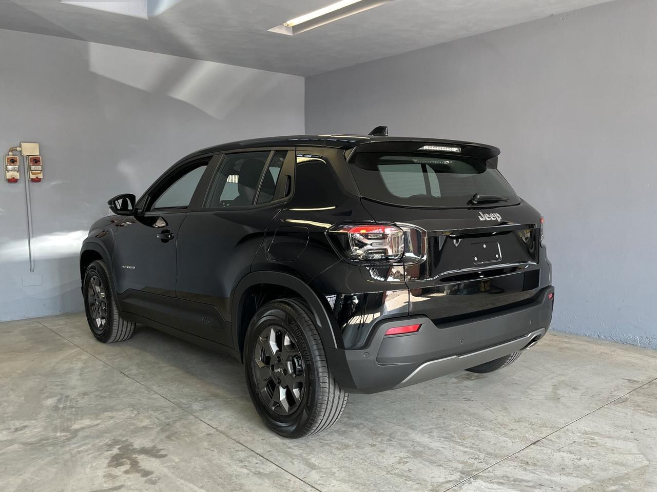 Jeep Avenger 1.2cc E-HYBRID 100cv C/AUT. LONGITUDE KM0