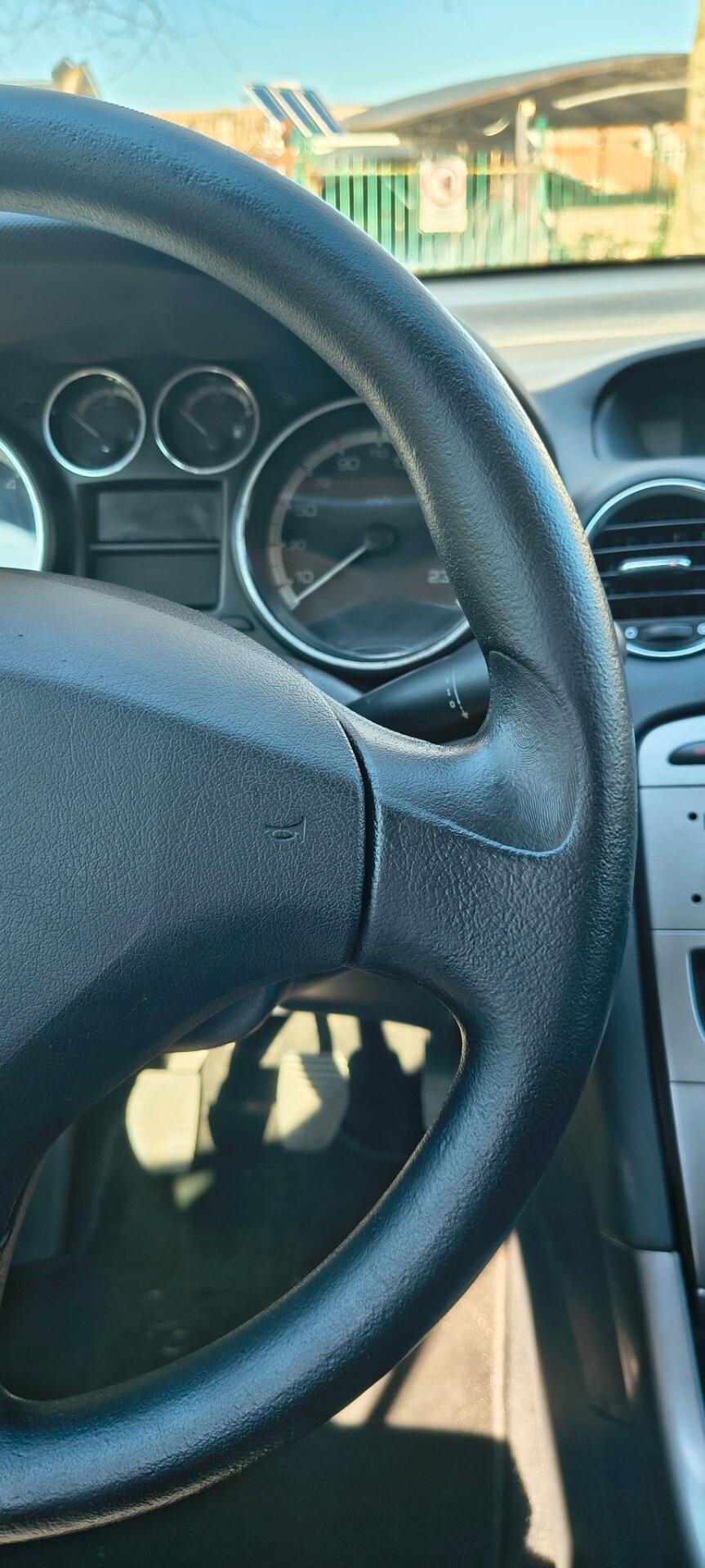 Peugeot 308 1.6 8V e-HDi 115CV Stop&Start SW Business