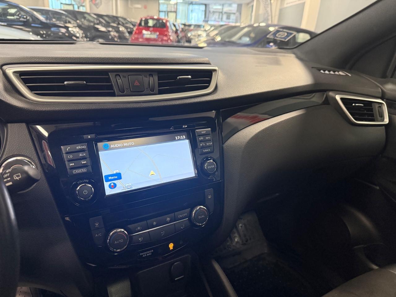 Nissan Qashqai 1.6 dCi 2WD Visia 131CV Manuale