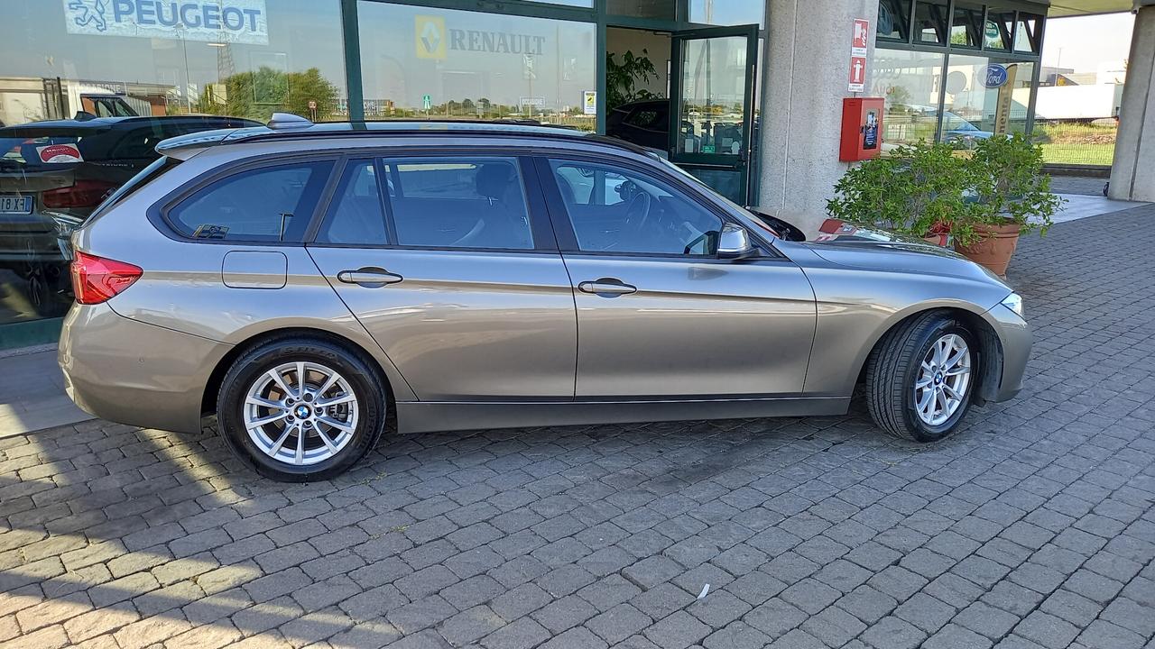 Bmw 318 318d Touring Business Advantage aut.
