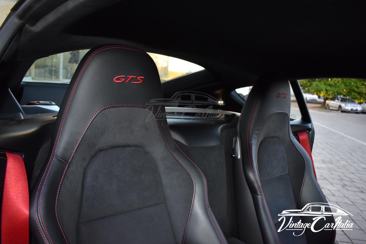 Porsche Cayman 718 GTS