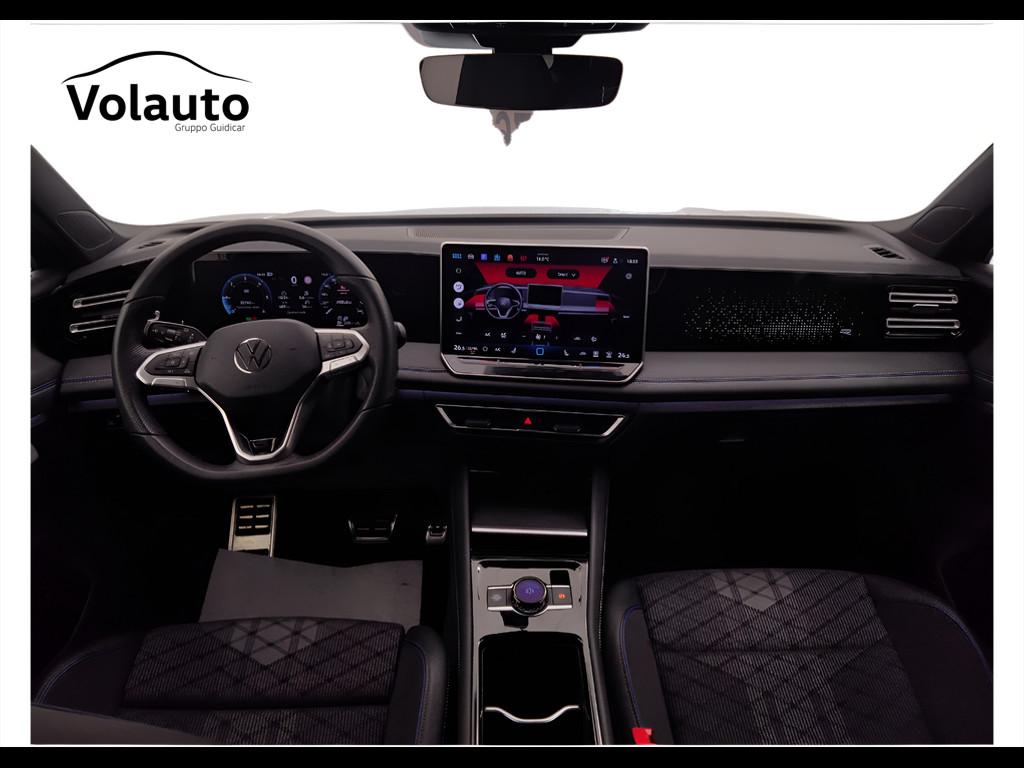 VOLKSWAGEN Tiguan III 2024 - Tiguan 2.0 tdi R-Line 150cv dsg