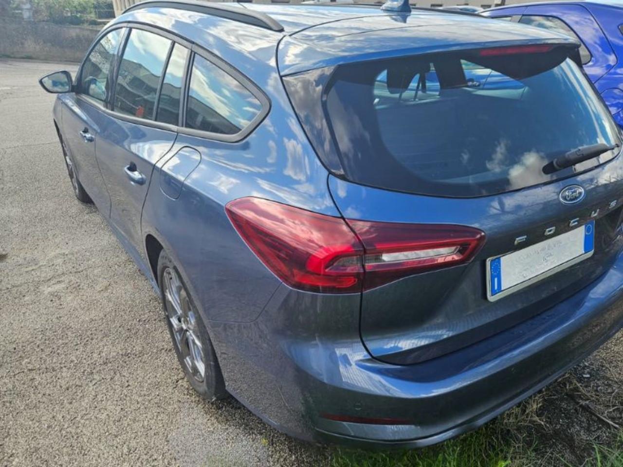 FORD Focus V 2022 SW - Focus SW 1.0 ecoboost h ST-Line Design 125cv powershift