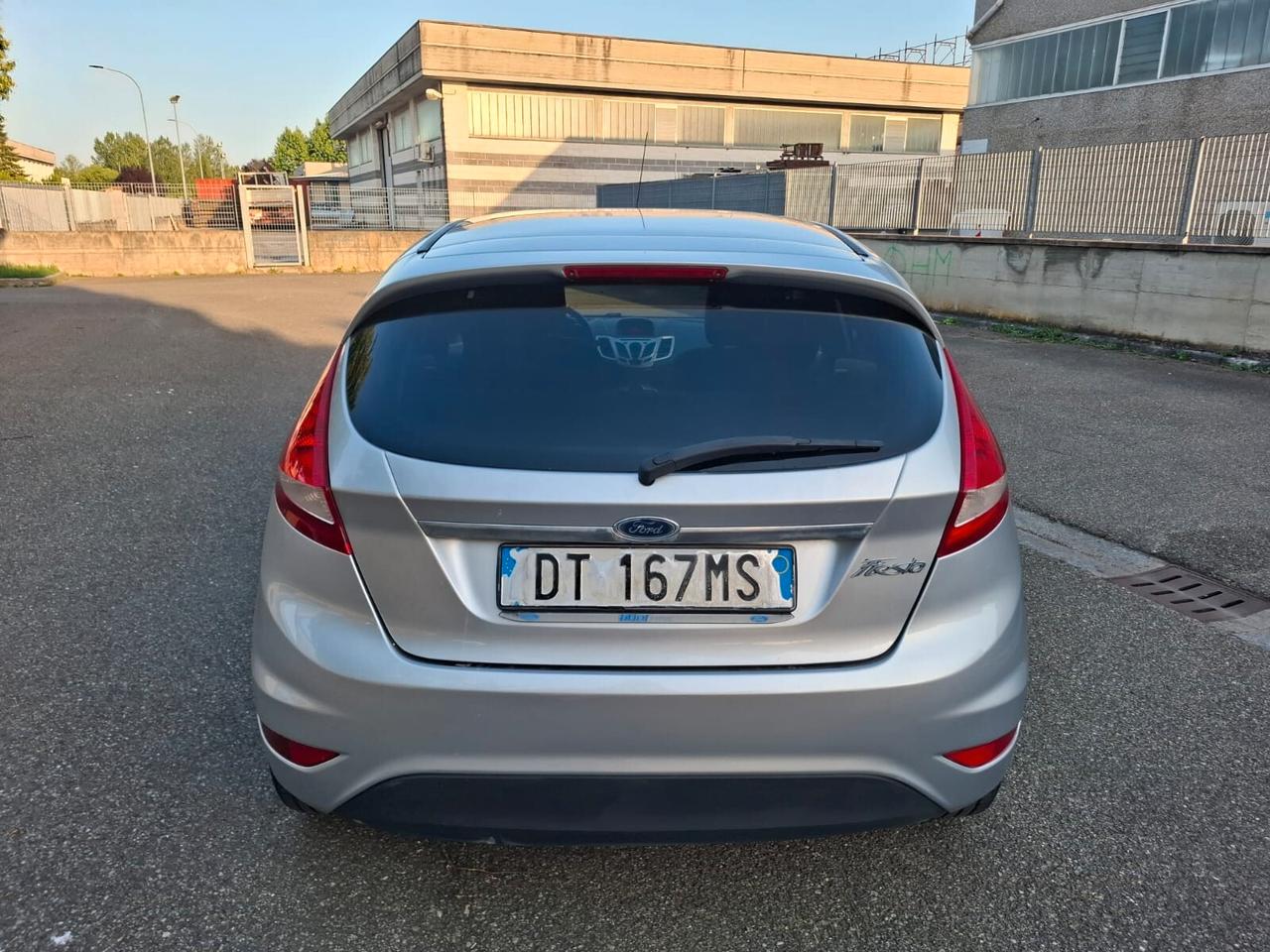 Ford Fiesta 1.2 5 porte SOLAMENTE 60.000 KM