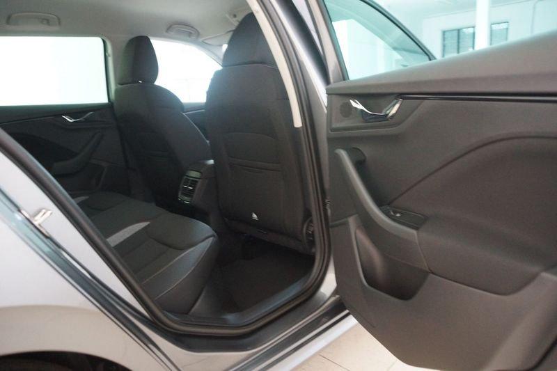 Skoda Kamiq 1.0 TSI 115 CV DSG 130 Edition NUOVA DA IMMATRICOLARE