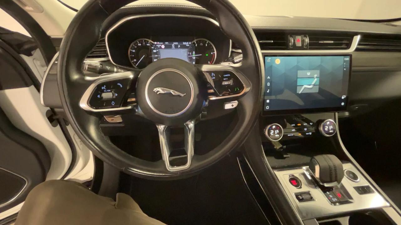 Jaguar F-Pace 2.0 D 163 CV AWD aut. SE