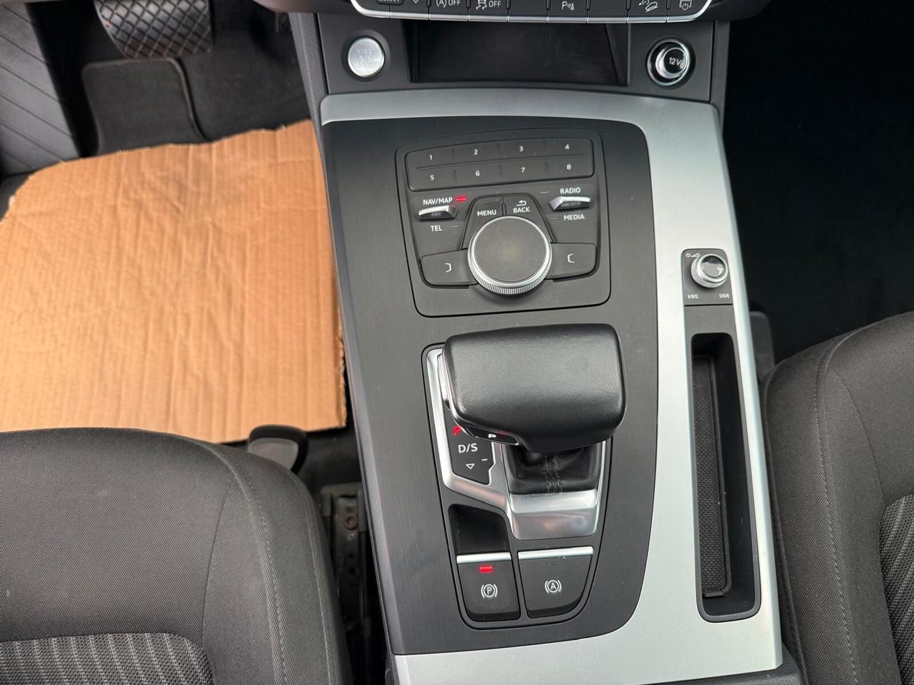 Audi Q5 2.0 TDI quattro S tronic Business