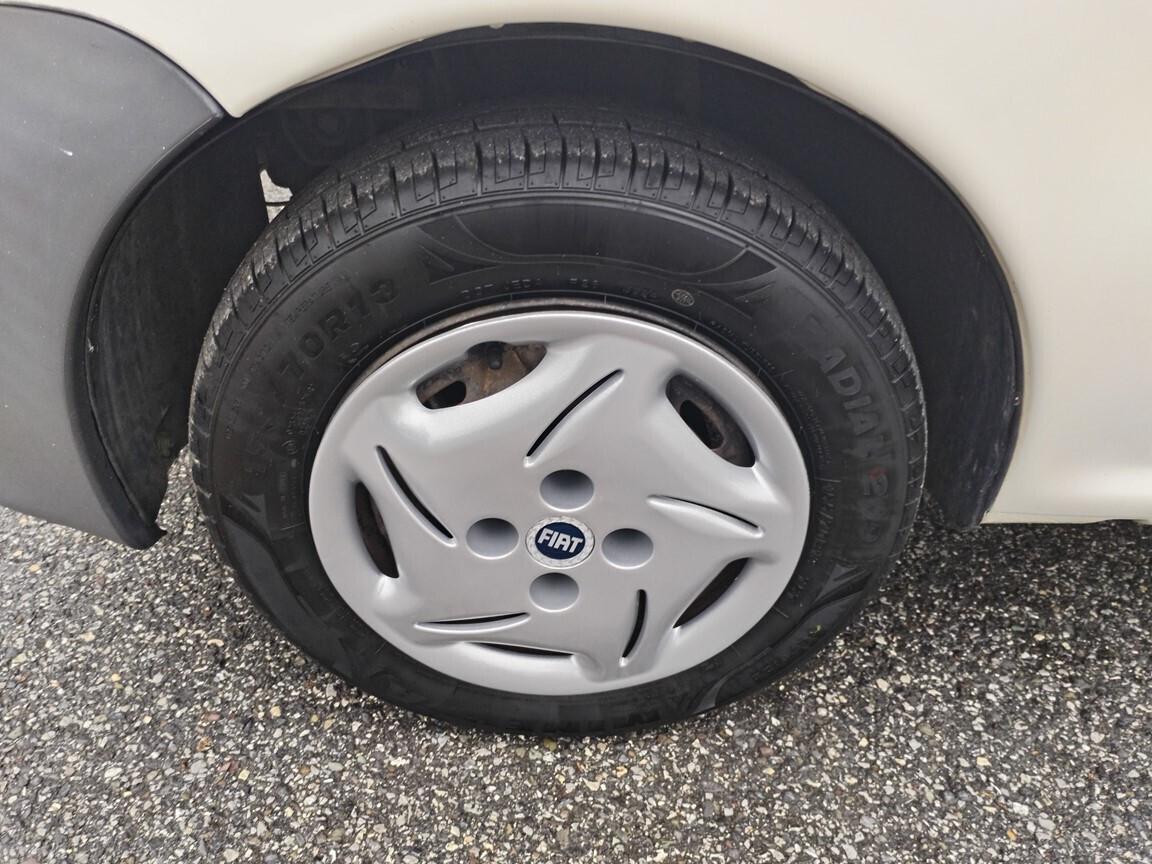 Fiat 600 1.1 8V FIRE 75000KM EURO4 10/2007 BASE