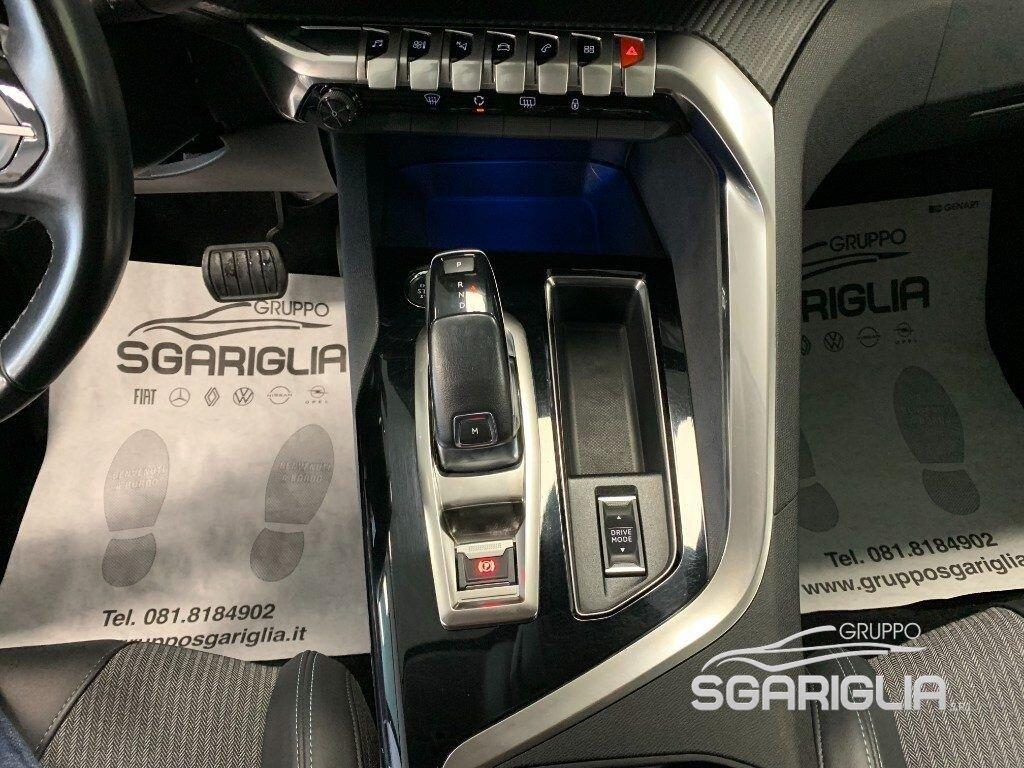 Peugeot 3008 EAT8 Allure Pack Automatico 1.5 BlueHDi