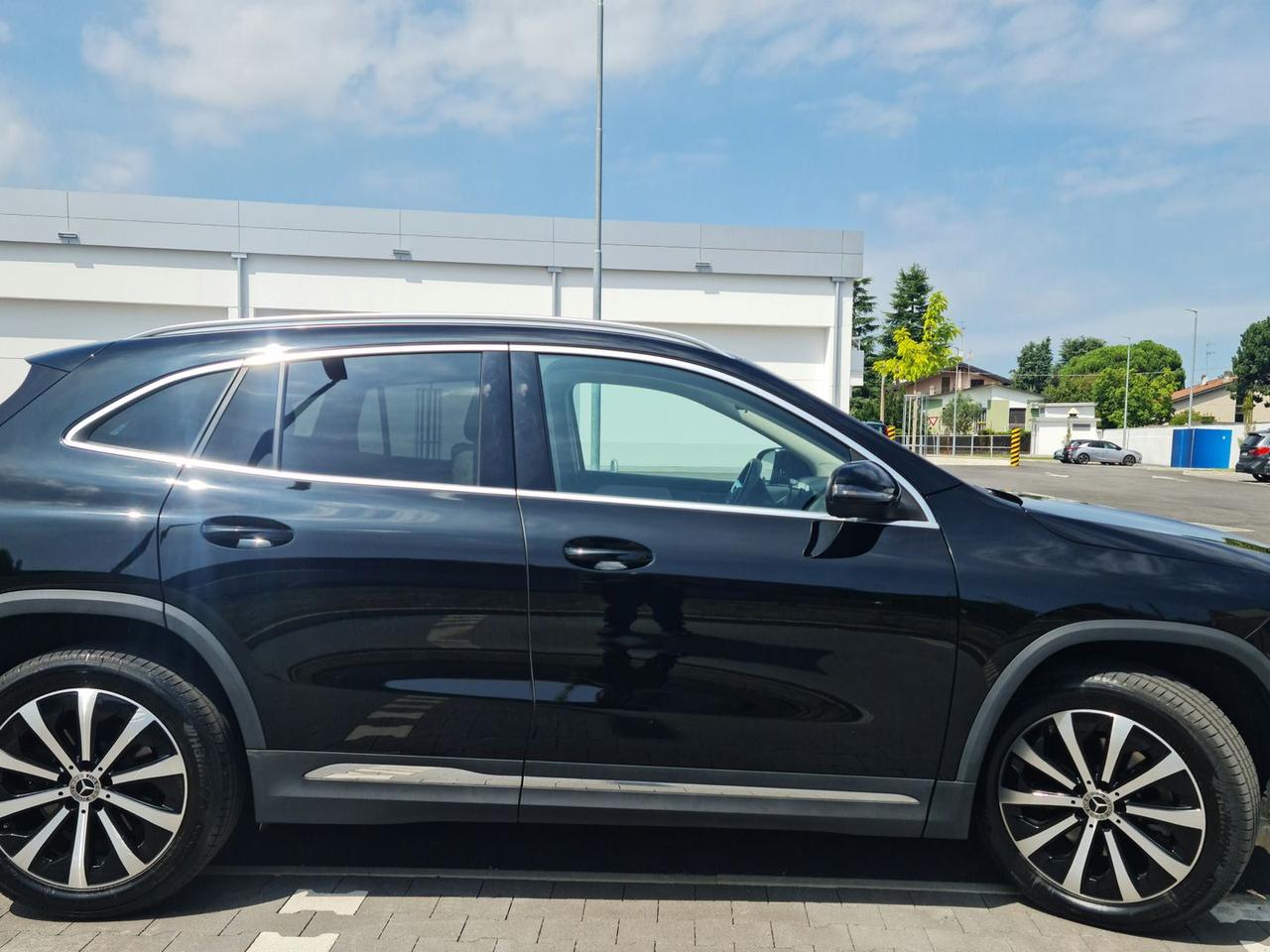 Mercedes-Benz CLA 250 PREMIUM #6265