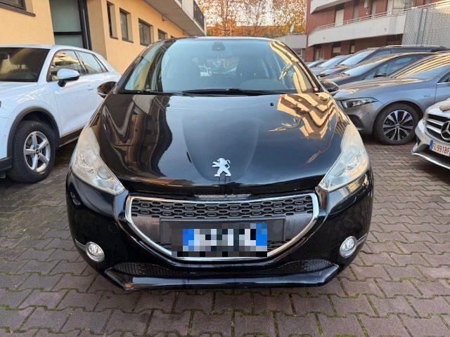 PEUGEOT 208 1.4 8V HDi 68CV 5p. Allure