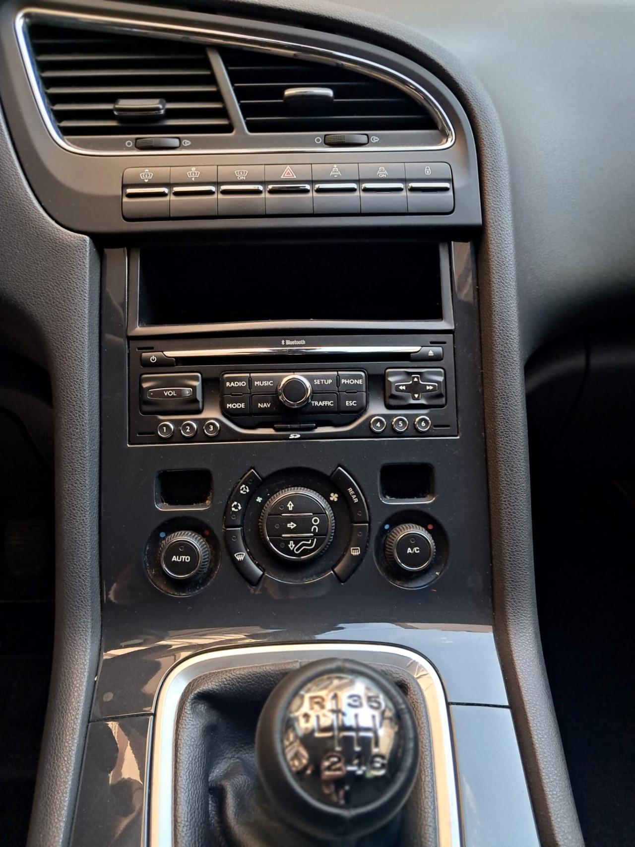 PEUGEOT 5008 2.0 HDi 150CV Féline-TETTO+NAVY-Euro5290