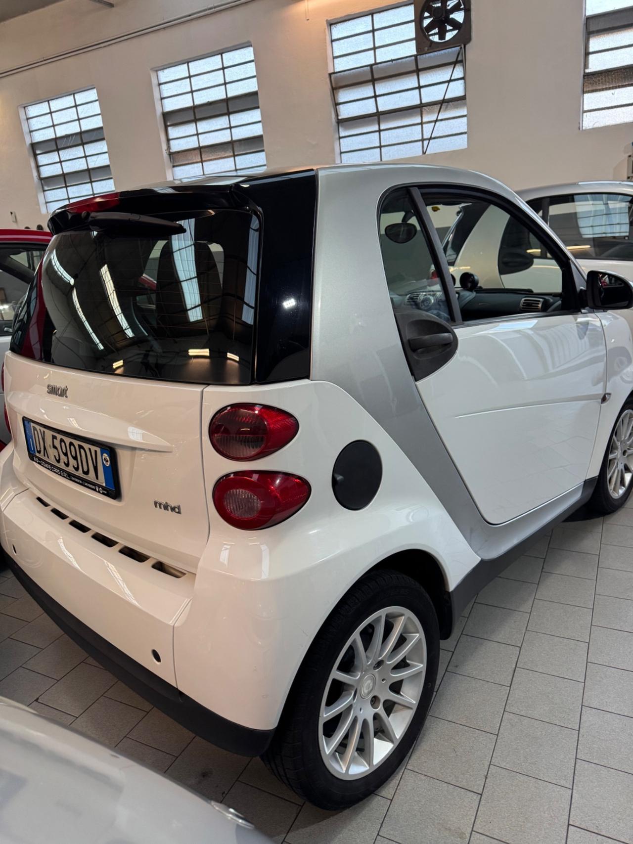 Smart ForTwo 1000 52 kW coupé pulserà servosterzo