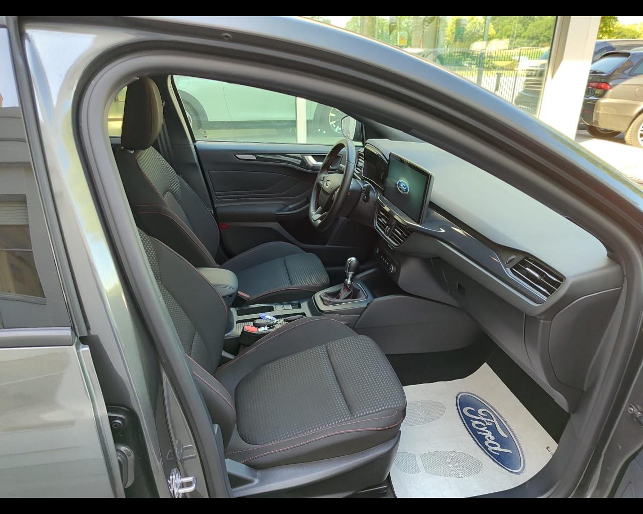FORD Focus 1.0 EcoBoost Hybrid 125 CV 5p. ST-Line