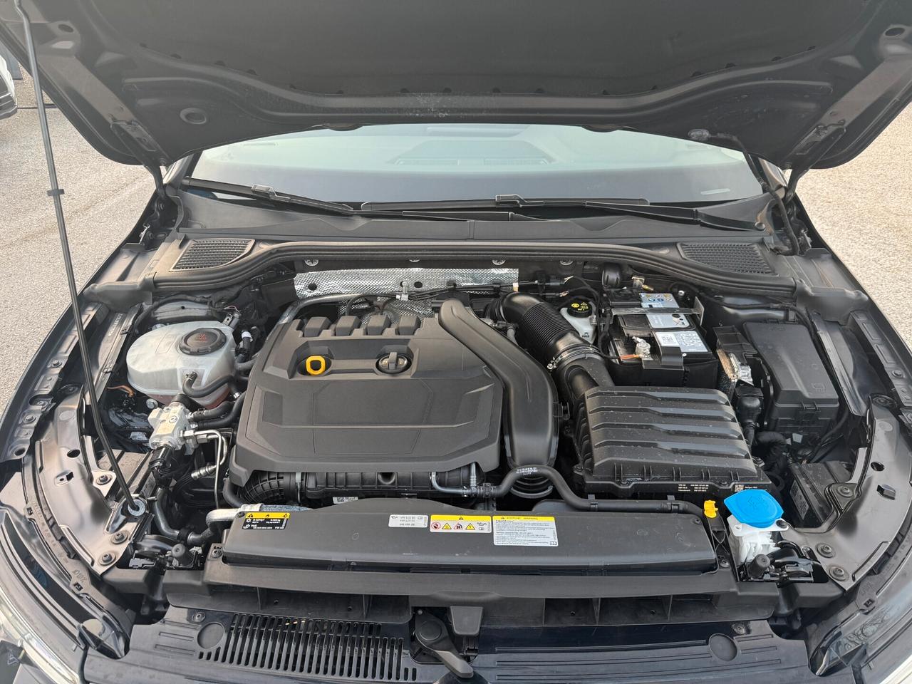 " DA VETRINA " Volkswagen Golf 1.5 TGI DSG Style