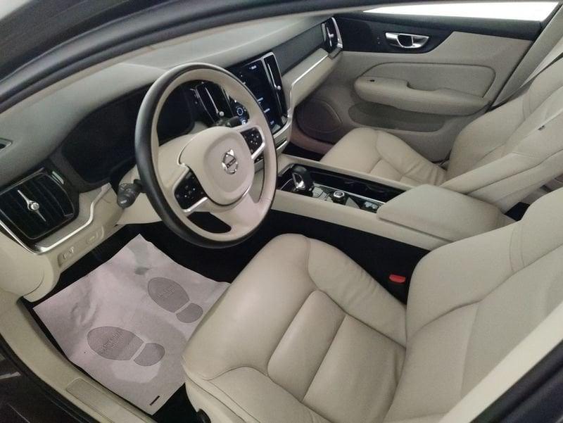 Volvo V60 Cross Country 2.0 b4 Business Pro Line awd auto