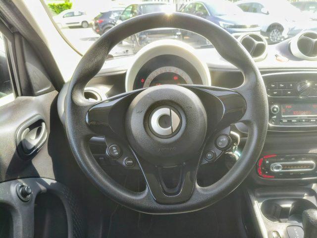 SMART ForFour 70 1.0 twinamic Youngster Automatic Neopatentati