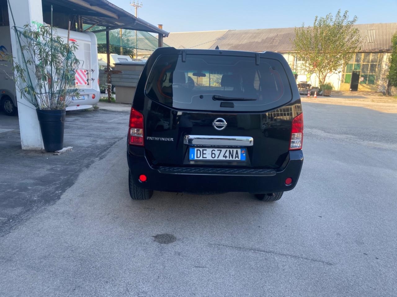 Nissan Pathfinder 2.5 dCi XE Plus