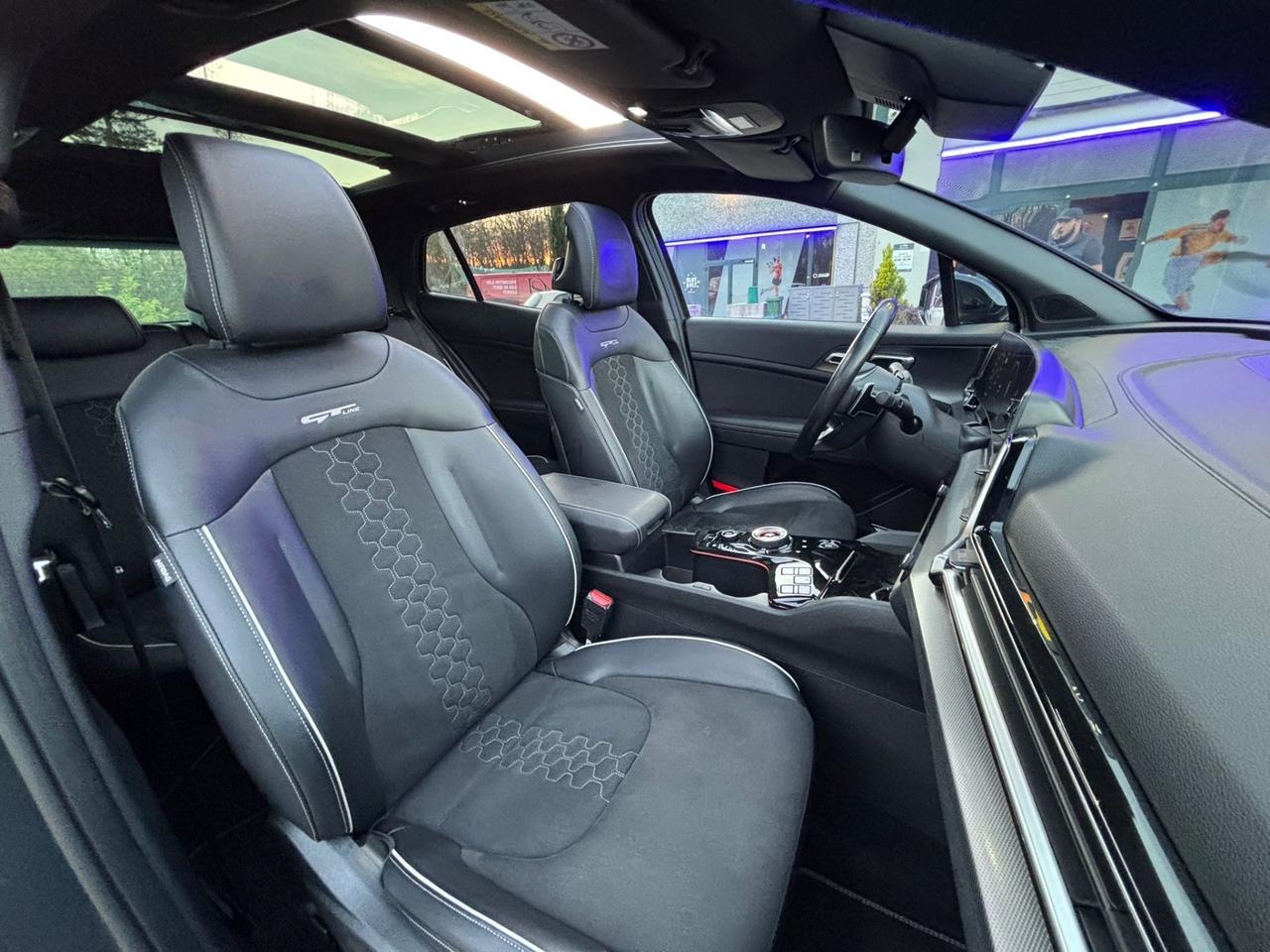 Kia Sportage 1.6 CRDi MHEV AWD DCT GT-line Plus”TETTO