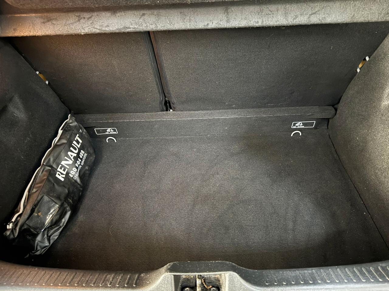 Renault Clio TCe 12V 75 CV 5 porte PARI AL NUOVO SUBITO DISPONIBILE