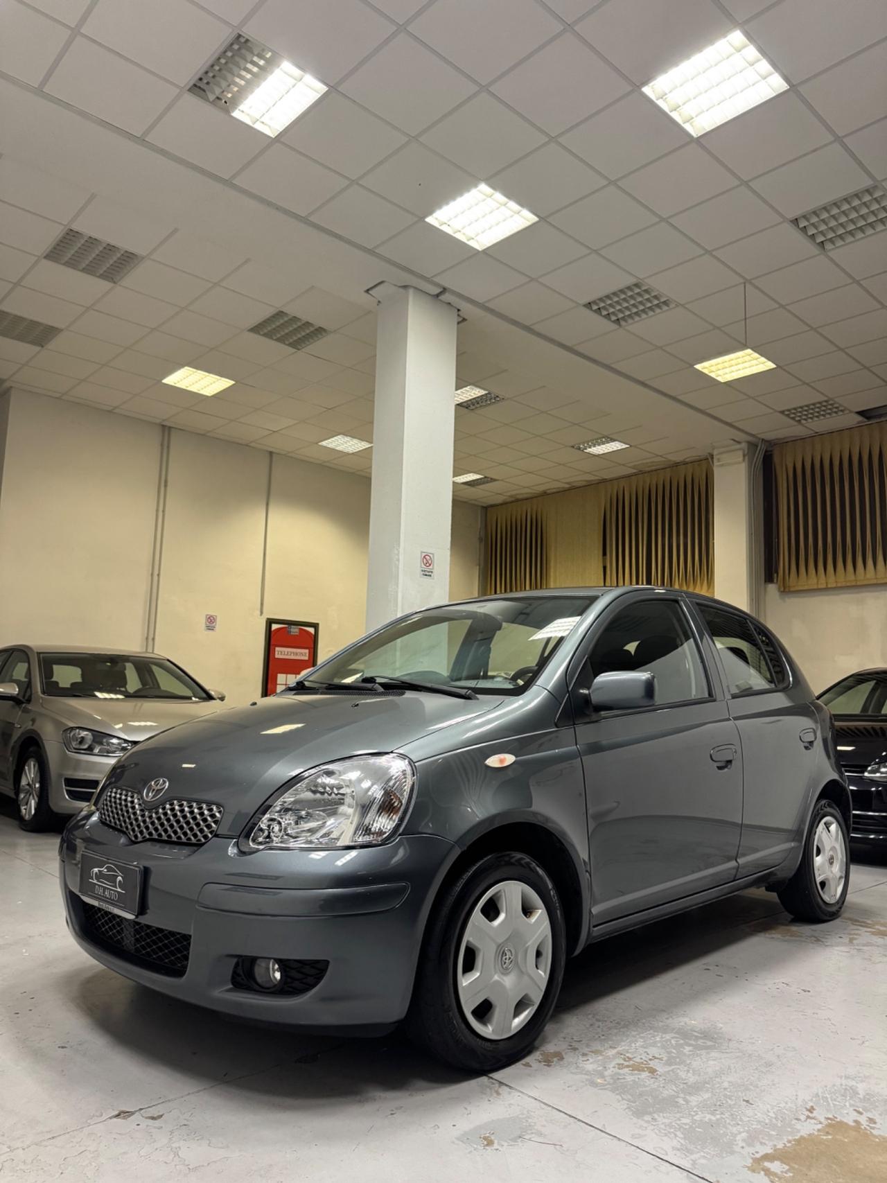 Toyota Yaris 1.0 5 porte Sol