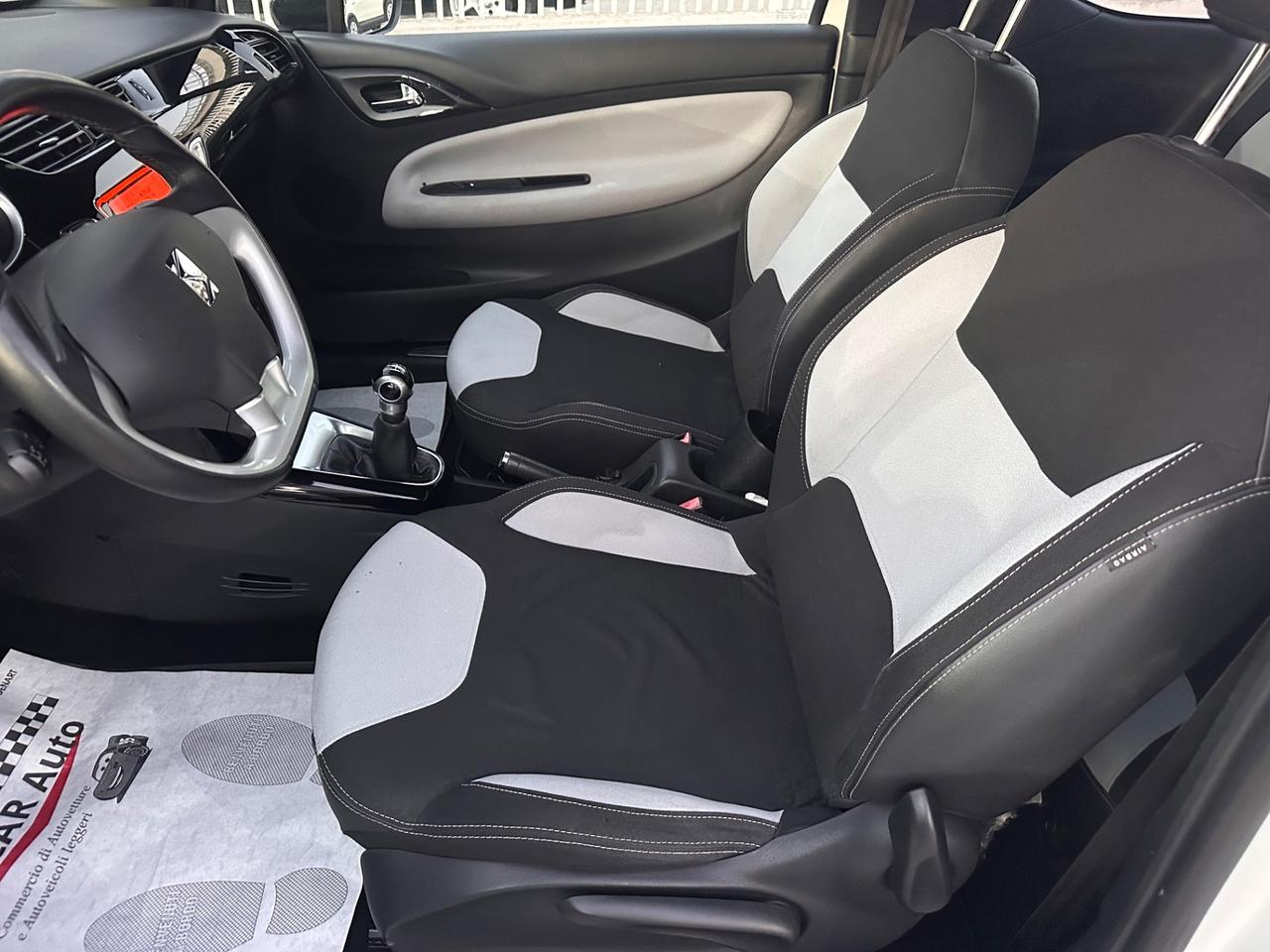 Citroen Ds DS3 2010 1.4 Benzina 95 CV Chic bi-colore