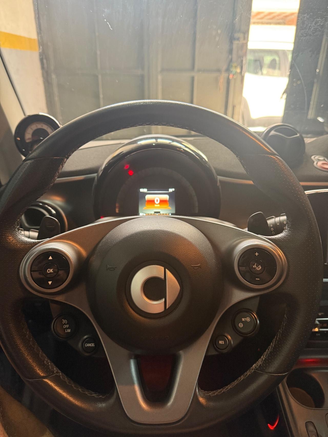 Smart ForTwo 90 0.9 Turbo URBAN RUNNER BRABUS