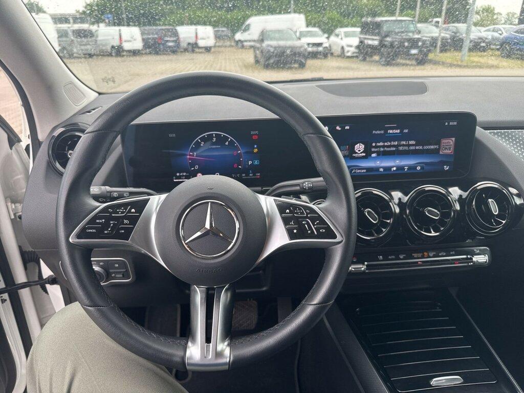 Mercedes GLA 180 180 D Advanced 8G-DCT