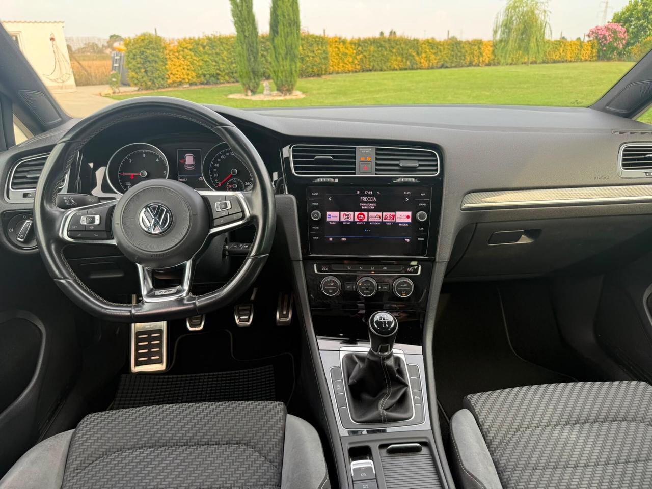 Volkswagen Golf 7.5 1.6 TDI R-LINE