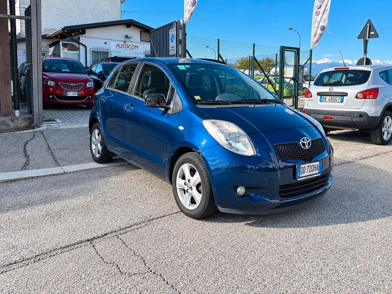 Toyota Yaris 1.0 5 porte Sol