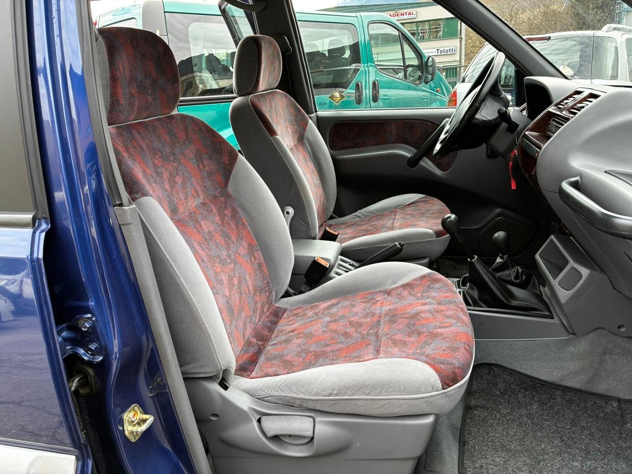 Nissan Terrano II 2.7 TDI 125CV 7 POSTI